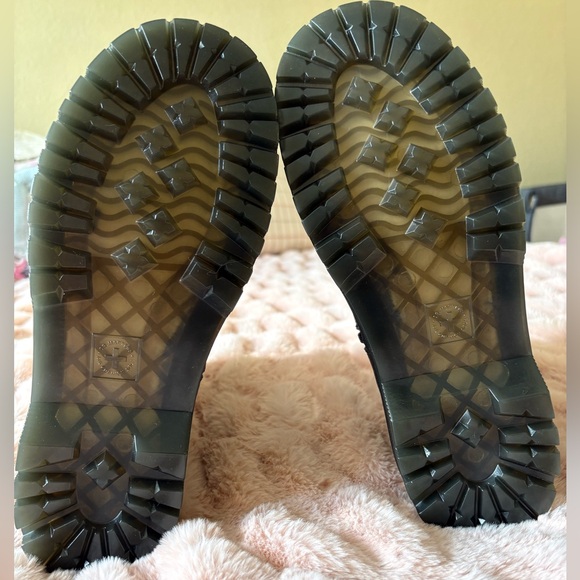 Dr. Martens Black Boots with Pink Interior - Picture 4 of 5